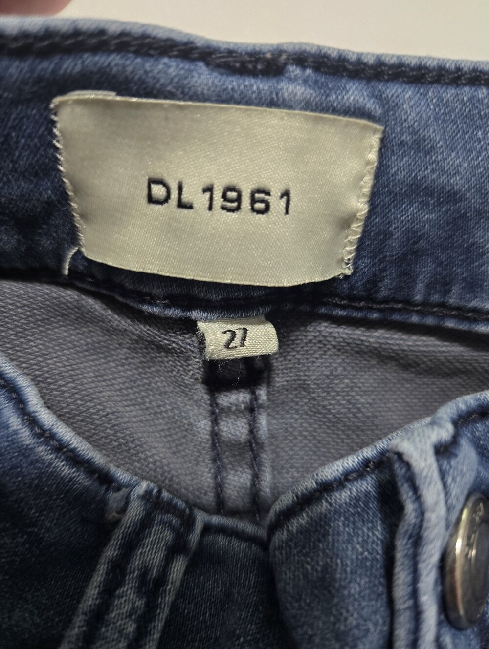 DL1961 Hepburn Wide Leg high Rise Denim Size 27 - Picture 8 of 16